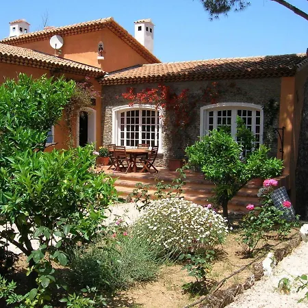 Modern With Private Garden * Saint-Tropez